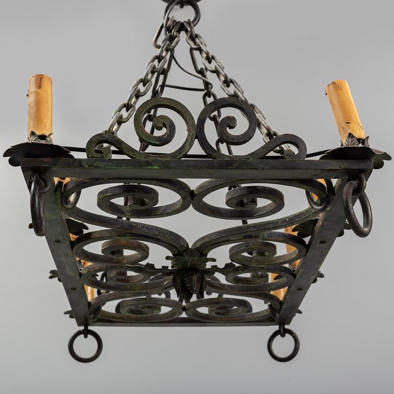 TAKLAMPA, 1900-talets första hälft.