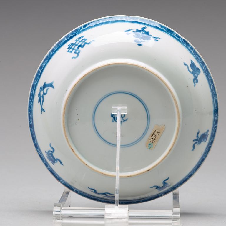 SKÅL, porslin. Qingdynastin, Kangxi (1662-1722).