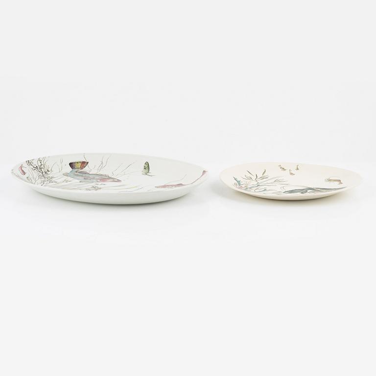 Eleven creamware plates and dish, 'Fish', Johnson Brothers, England.