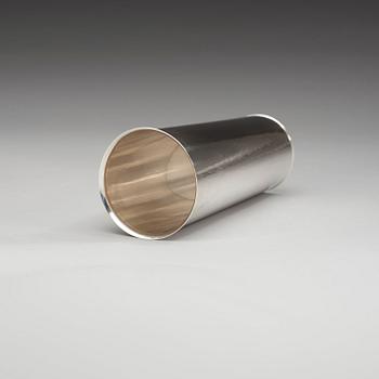 A Sigurd Persson sterling vase, Stockholm 1966.