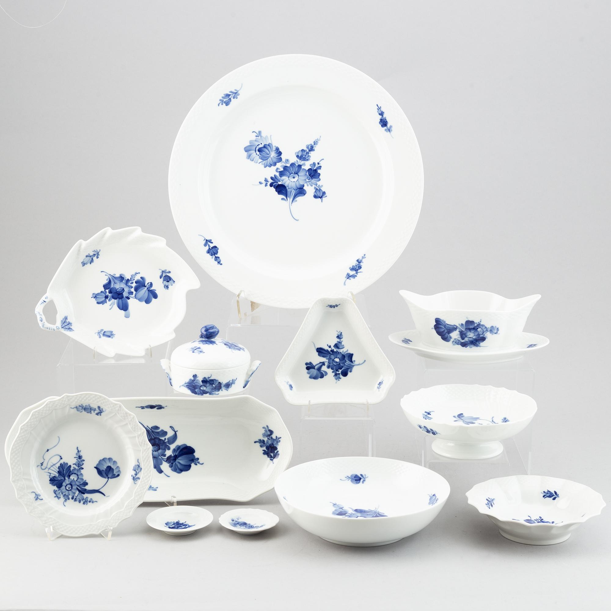 Matservis, Blå Blomster, 123 delar. Royal Copenhagen, Danmark.