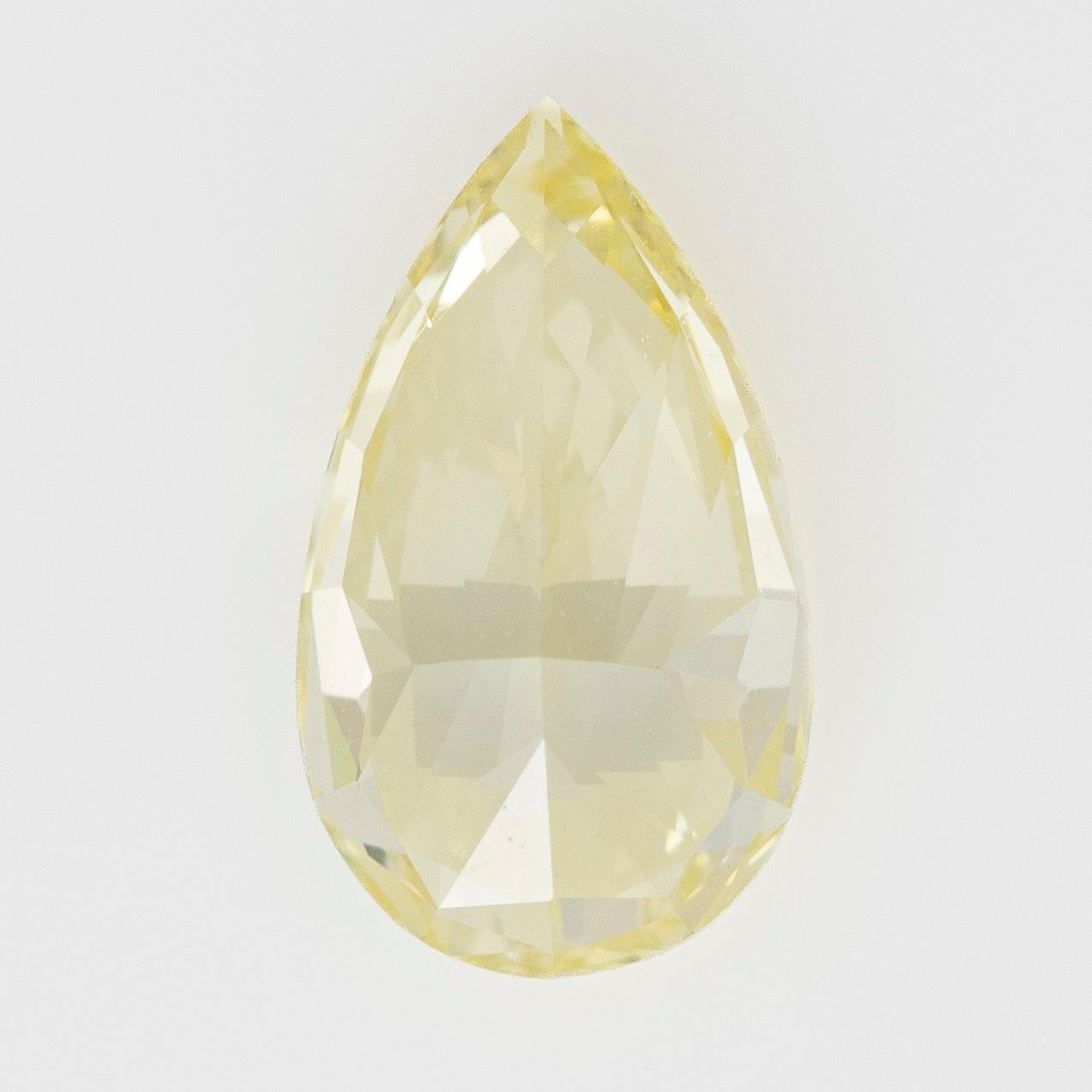 Unmounted yellow diamond, 0.50 ct, accompanied by a GIA report.