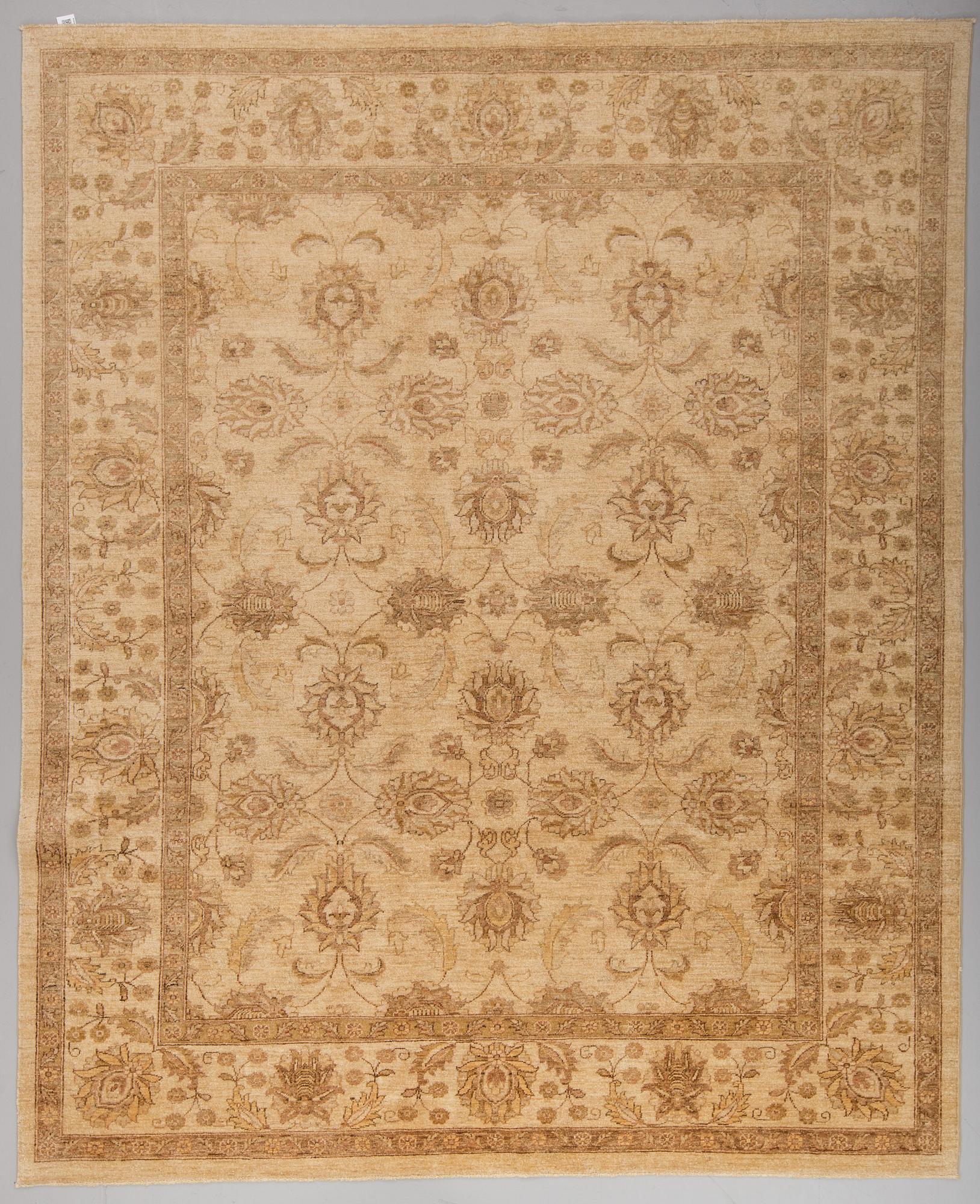 A Ziegler design carpet, around 300 x 245 cm.