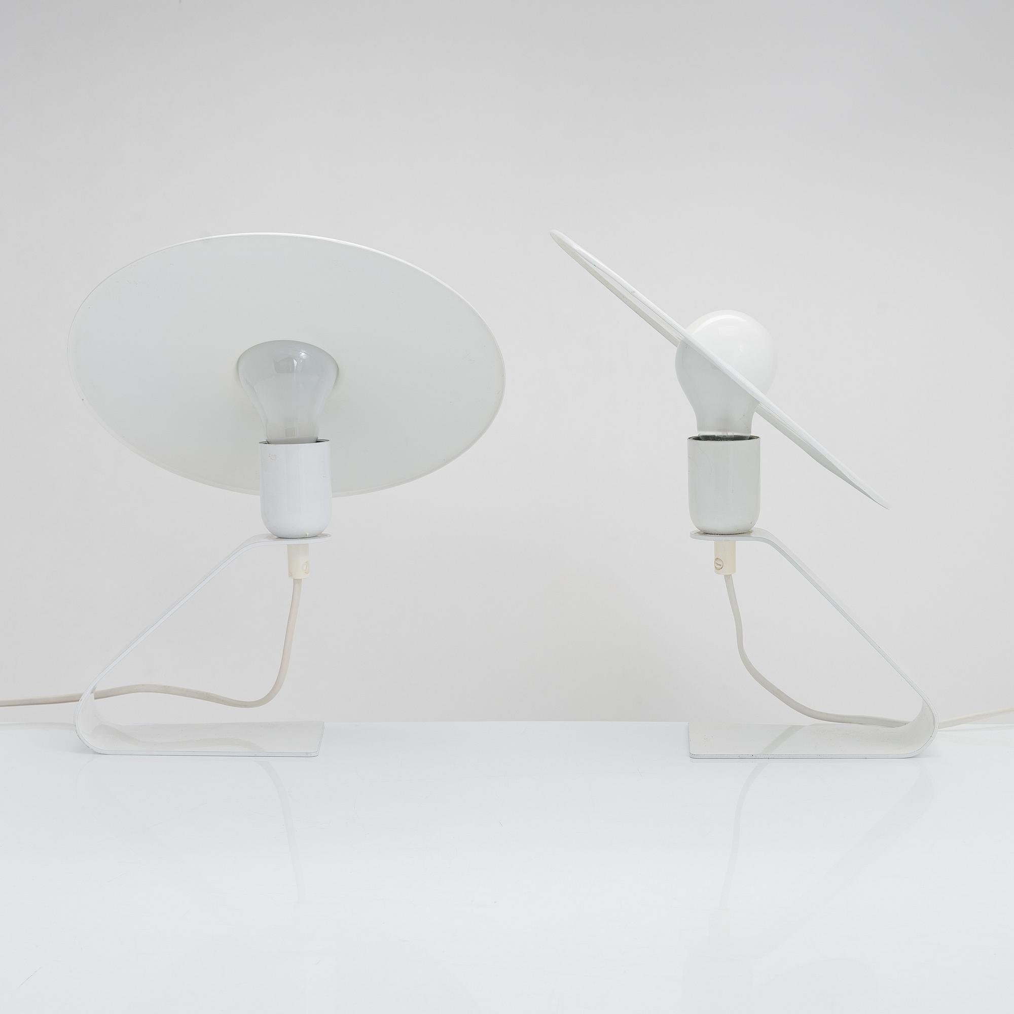 A pair of 1980s table lights.