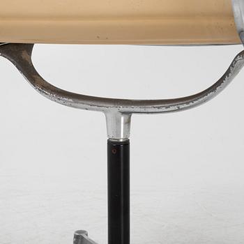 Charles & Ray Eames, an office chair, Herman Miller.