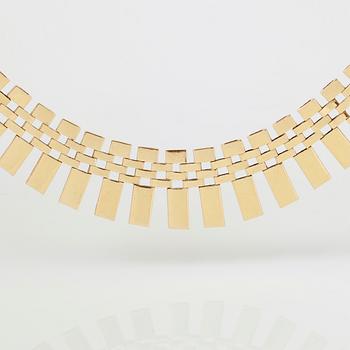 COLLIER, 18K guld. Vikt ca 27 g.
