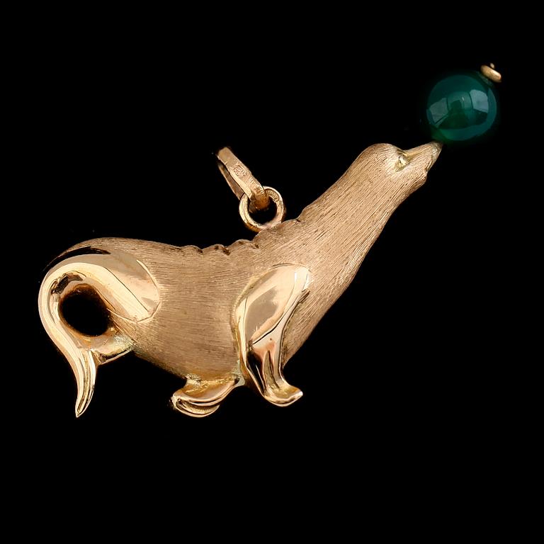 HÄNGE, 18 k guld, 1900-talets andra hälft. Total vikt 5 g.