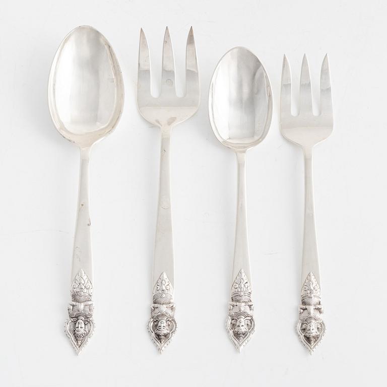 Four sterling silver servers, Thailand 20th century.