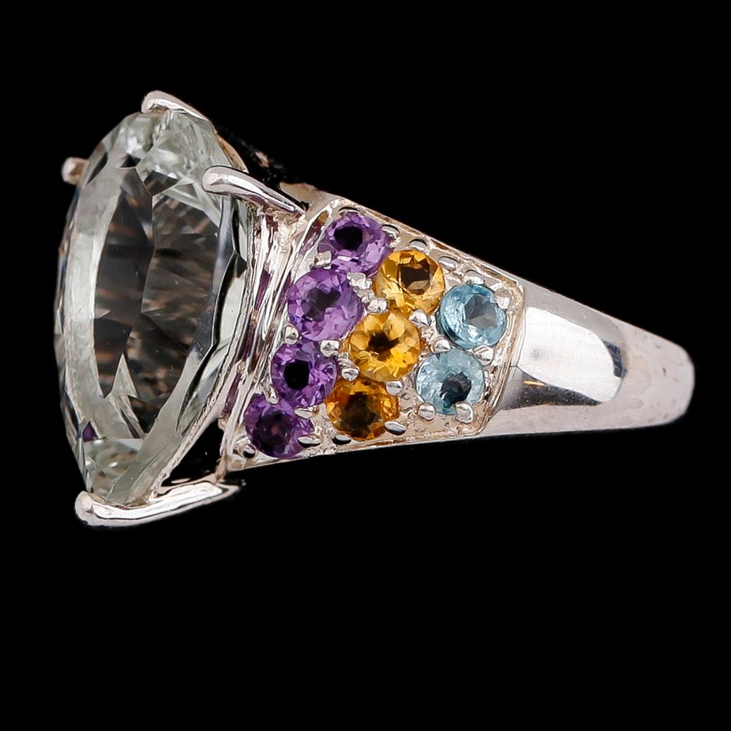 RING, sterlingsilver, bla ametister och citriner. Vikt ca 5 g.