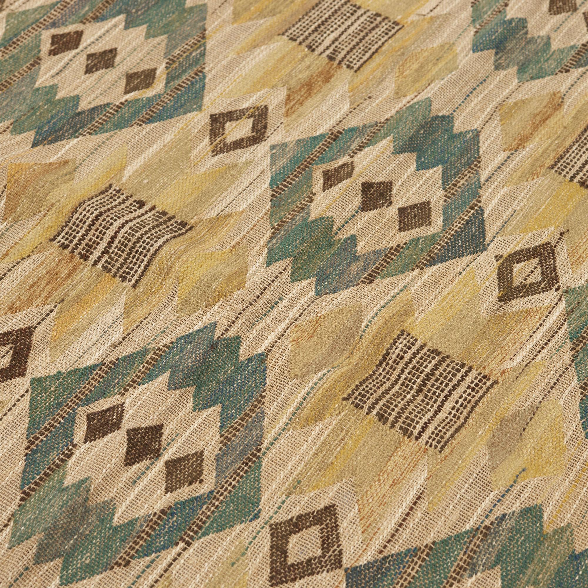 Märta Måås-Fjetterström, A TEXTILE. "Grönt på linne". Flat weave. 135,5 x 131,5 cm. Signed MMF.