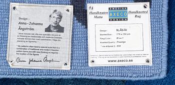 Anna-Johanna Ångström, matta, "Blåbär", Axeco, ca 230 x 170 cm.