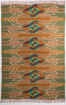 LAILA KARTTUNEN, A 1920s Finnish flat weave carpet for Wetterfoff. Circa 318x210 cm.