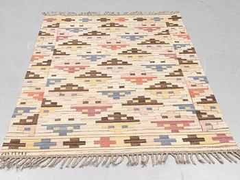 Märta Måås-Fjetterström, a carpet, "Munka-Ljungby", flat weave, ca 
 217,5 x 140 cm, signed AB MMF.