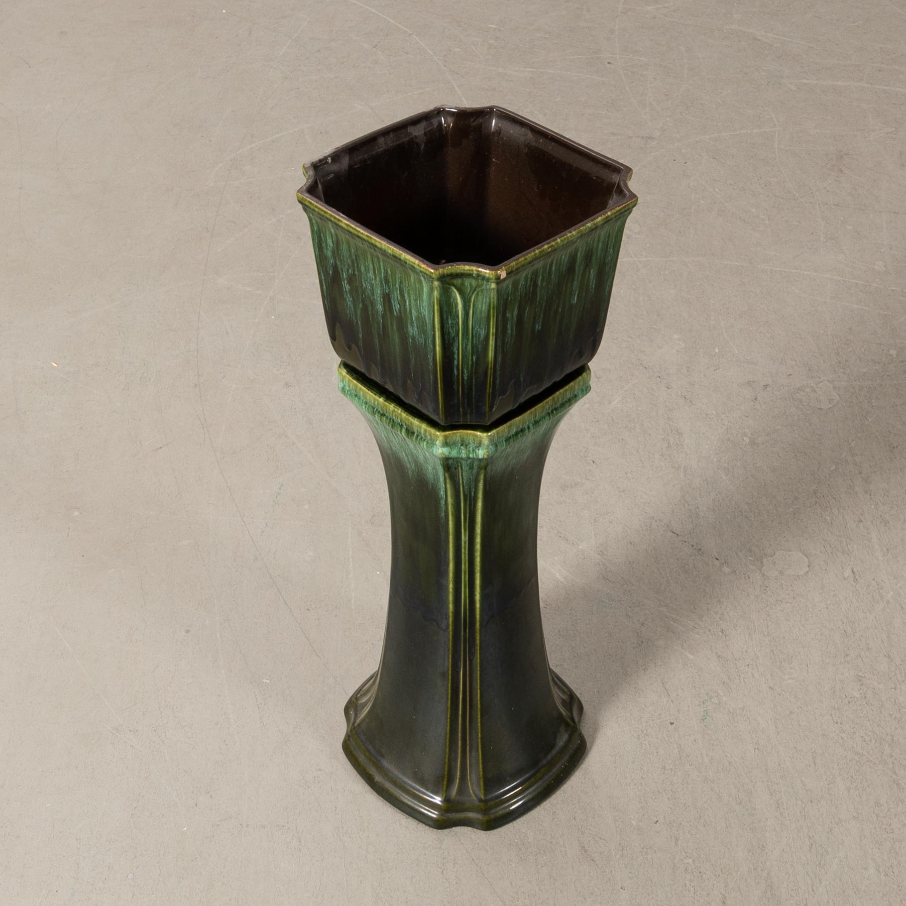 Outer casing with pedestal Scheurich ceramics Germany, 20th century, second half.