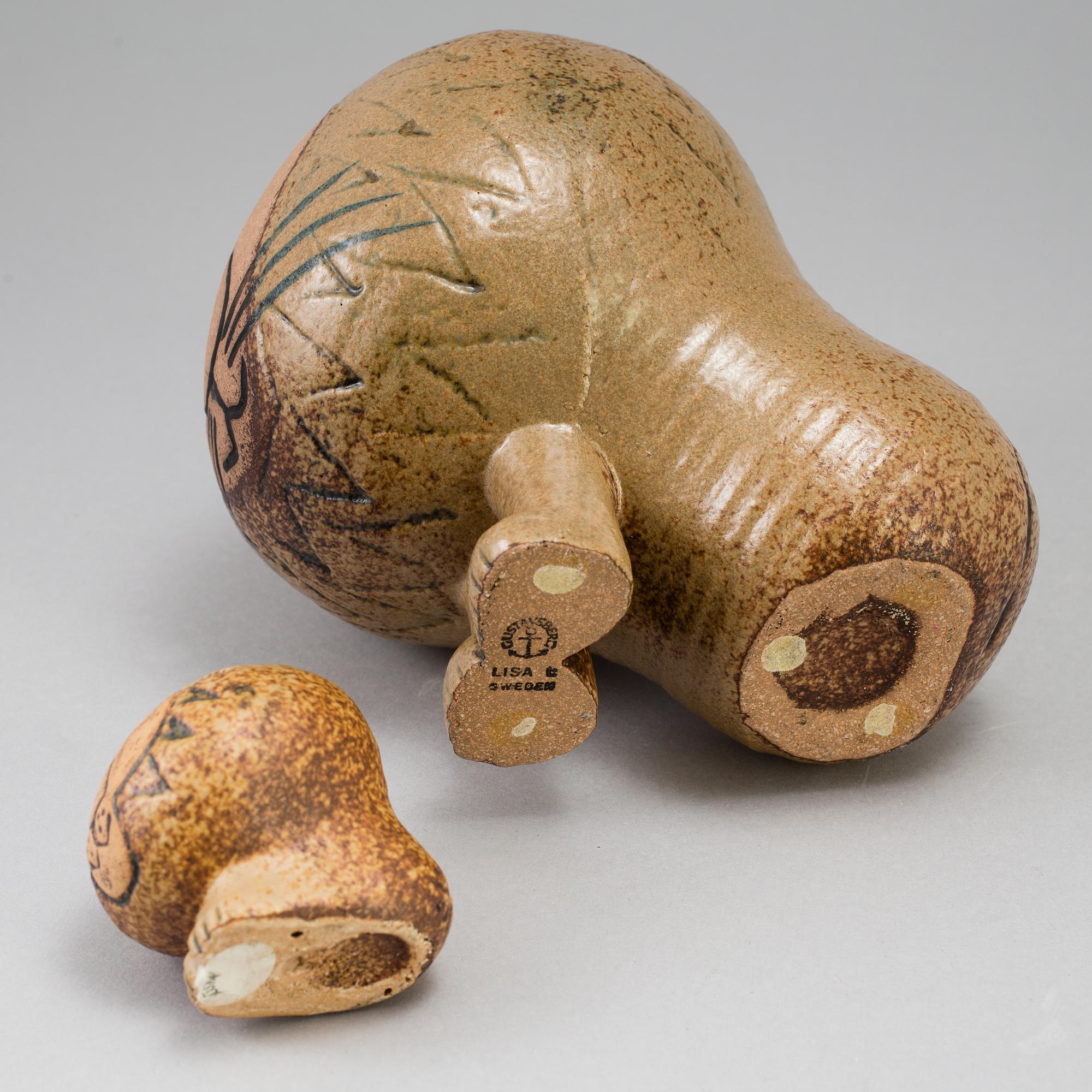 2 stoneware figurines by Lisa Larson for Gustavsberg. Lions of the "Afrika" series, produced from 1968 thru 1975.