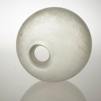 A Carlo Scarpa 'Corroso' glass vase, Venini, Murano, Italy, ca 1940.