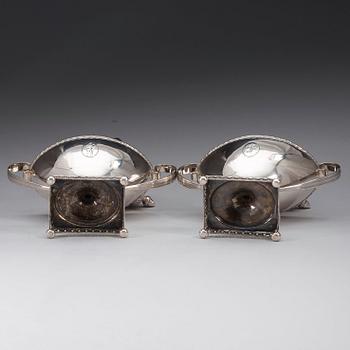 SOCKERSKÅLAR med lock, ett par, av Nils Tornberg Linköping 1798. Gustavianska.