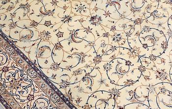 Matta, Nain, part silk, s.k. 6 LAA, ca 265 x 172 cm.