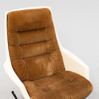 A 'Planet' swivelchair by Alf Svensson & Yngvar Sandström for Ikea, 1970s.