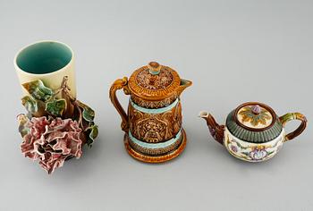 A majolica teapot, jug and vase from Rörstrand and Gustavsberg, around turn of the century 1900.