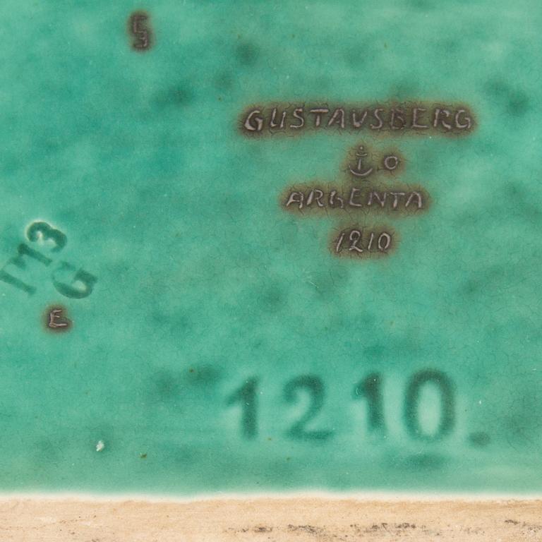 Wilhelm Kåge, an Argetna 1945 vase.