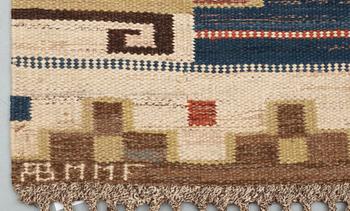 CARPET. "Blå heden". Flat weave (rölakan). 302,5 x 199,5 cm. Signed and dated AB MMF 1953.