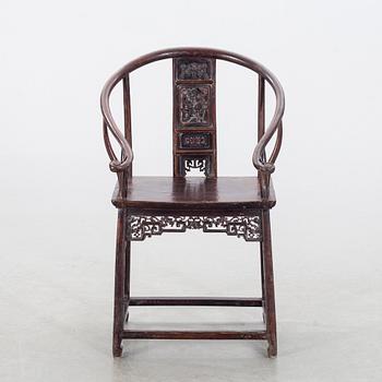 A Chinese wooden chair last aprt of the 19th century.