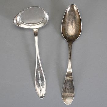PARTI SILVER, 16 st, bland annat Lorenz Georg Weis (1791-1829), Norrköping. Mestadels 1800-tal. Vikt ca 344 g.