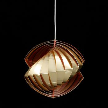 TAKLAMPA, Konkylie, sk. Tivolilampa. Formgiven av Louis Weisdorf för Lyfa 1968.