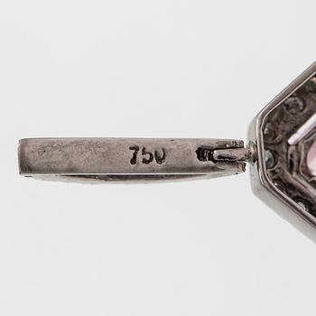An 18K white gold pendant with a morganite and diamonds approx. 0.48 ct in total.