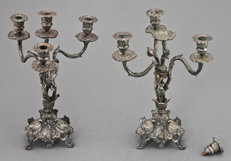 KANDELABRAR, ett par, vitmetall, nyrokoko, 1800-talets andra hälft.
