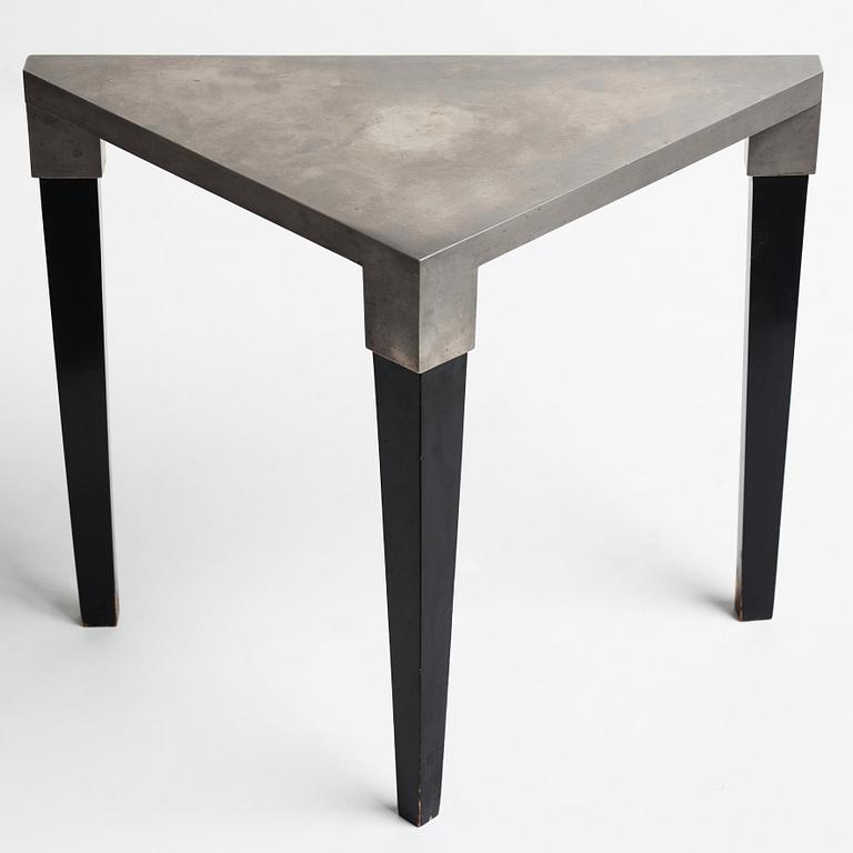 Nils Fougstedt, konsolbord, modell 118, Firma Svenskt Tenn, 1934.