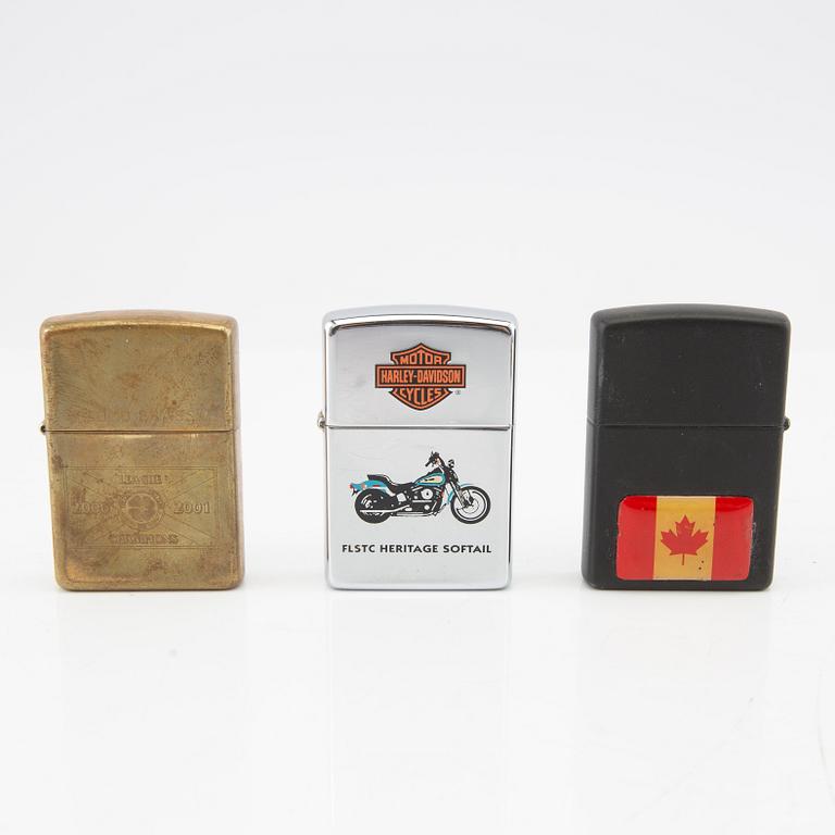 En samling Zippo tändare 14 st USA 1900-talets senare del.
