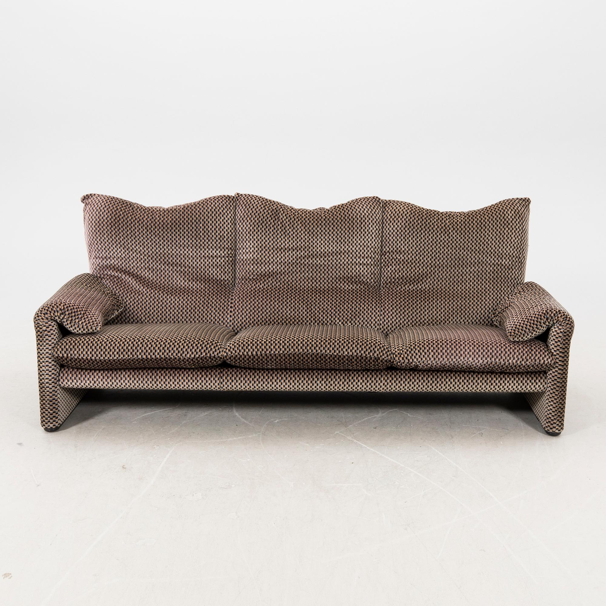 Vico Magistretti, a 'Maralunga' sofa from Cassina, Italy, late 20th Century.