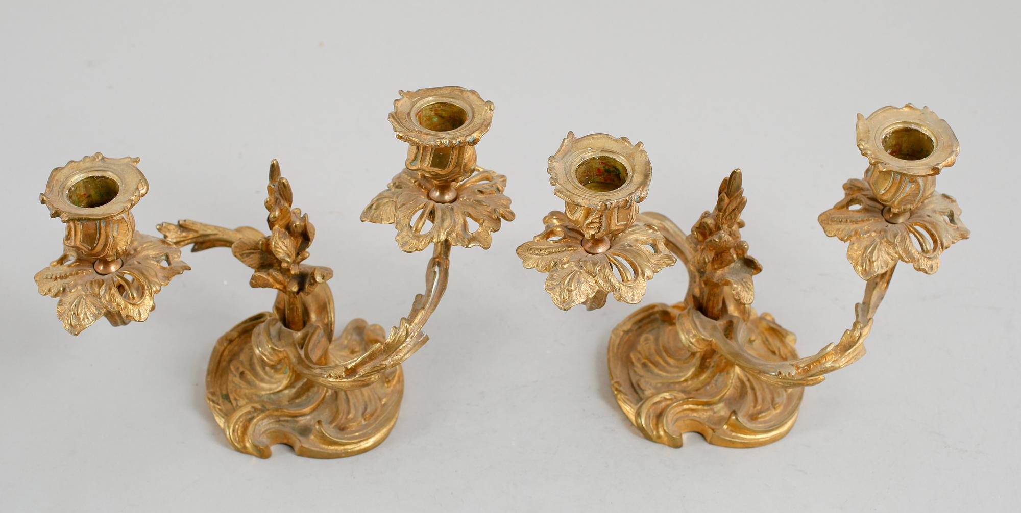 KANDELABRAR, 1 par, förgylld brons, 1800-tal.