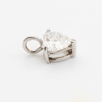 Pendant in 18K white gold with heart-shaped diamond.