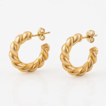 A pair of earrings 18K gold.