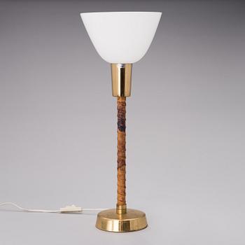 LISA JOHANSSON-PAPE, BORDSLAMPA, "Senator", Orno. Modellen formgiven 1947.