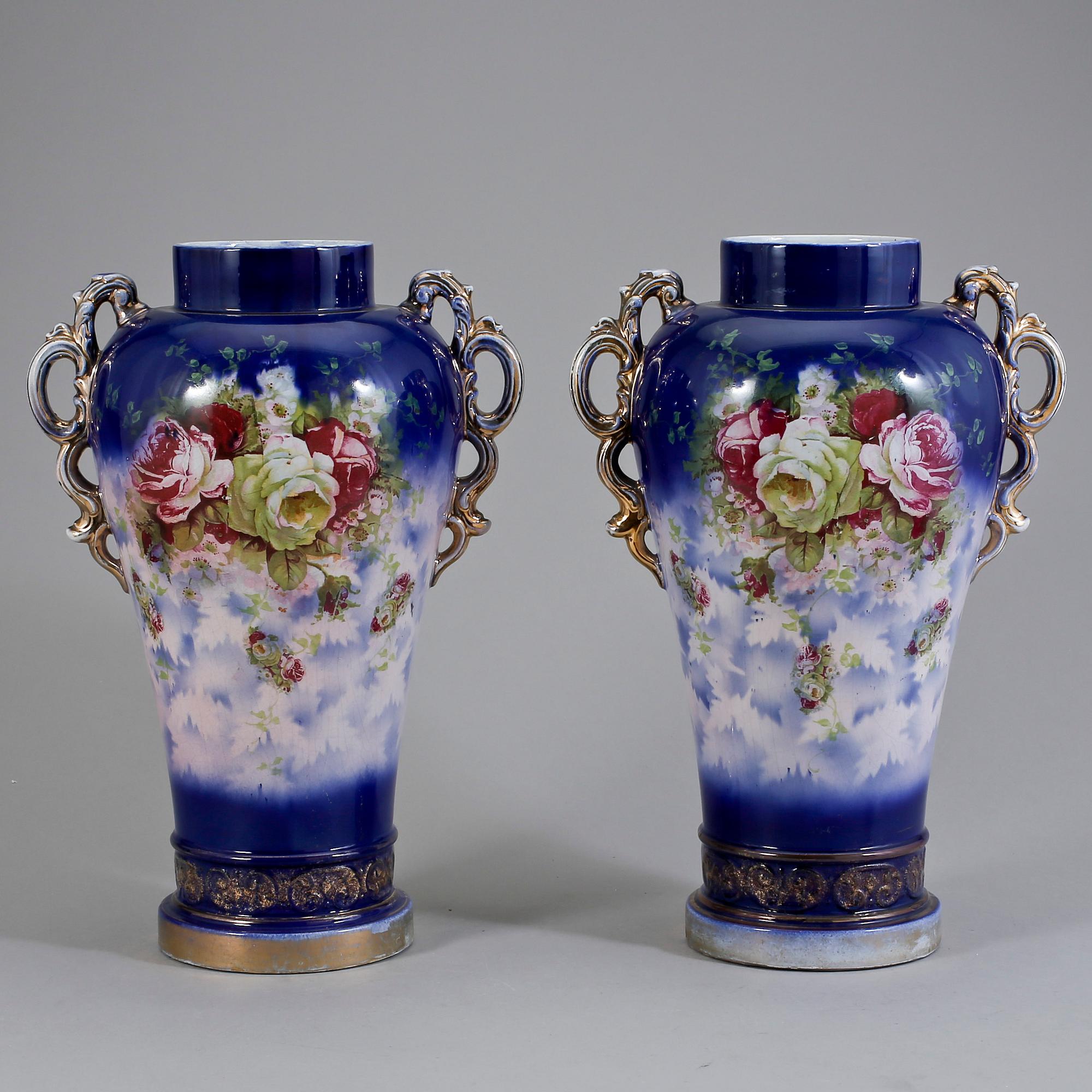 VASER, ett par, flintgods, troligen England, 1800-talets slut.