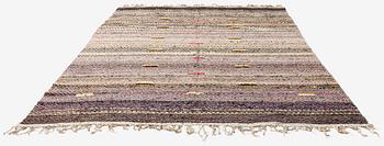 Trasmatta, 1930-tal, circa 340 x 240 cm.