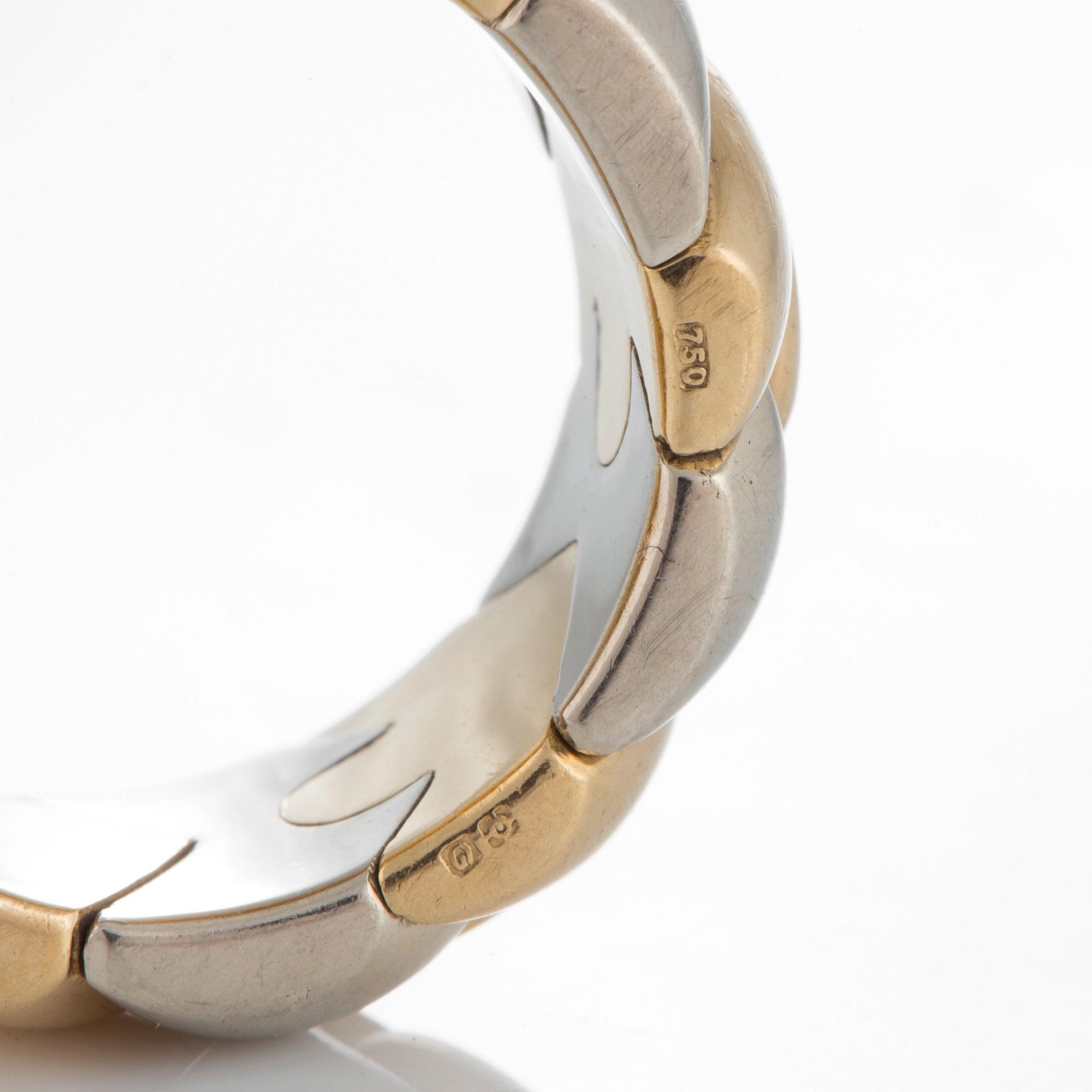A Bulgari ring in 18K gold and white gold.