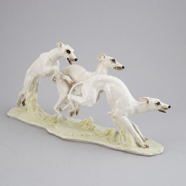 Hans Achtziger, a porcelain figurine of dogs, Hutschenreuther, Germany.