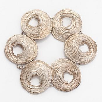 Helky Juvonen, rannekoru, sterlinghopea, Westerback, Helsinki 1972.