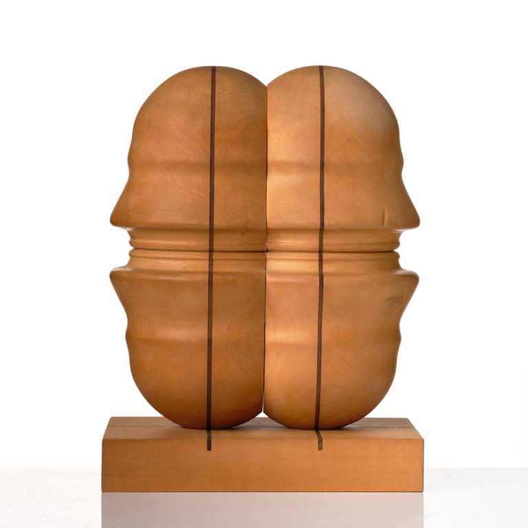 Sivert Lindblom, skulptur, trä, signerad S. Lindblom och daterad -68 undertill.