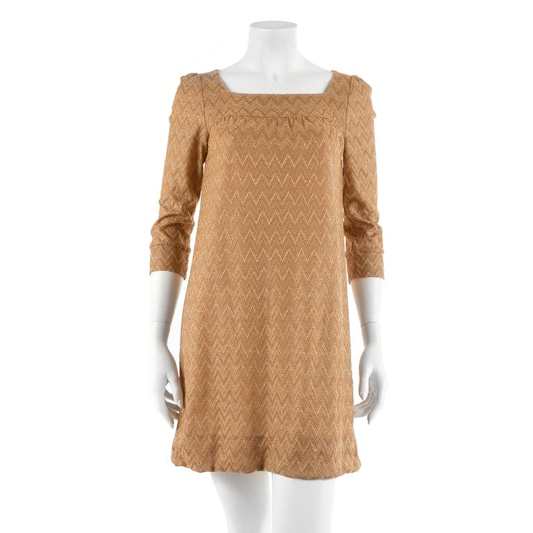 MISSONI m, a gold colored dress. Size M.