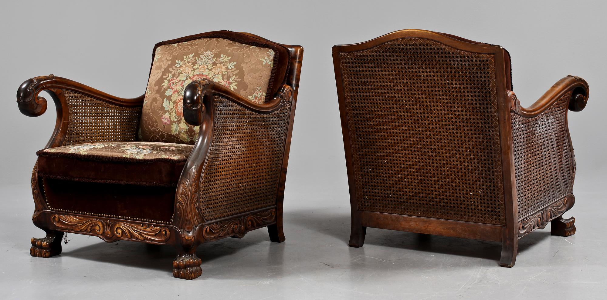 FÅTÖLJER, ett par, Chippendalestil, 1900-talets första hälft.