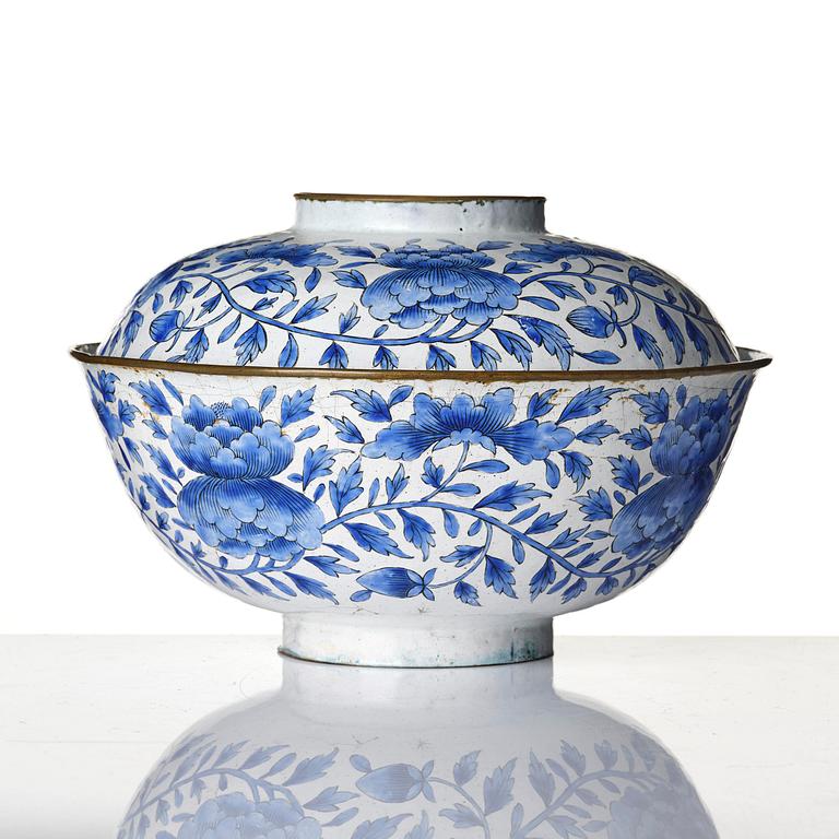 A 'floral' enamel och copper bowl with cover, Qing dynasty, 18th century.