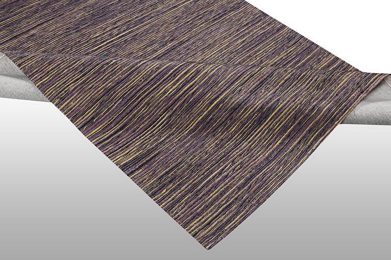 An oriental flat weave carpet, c. 224 x 161 cm.