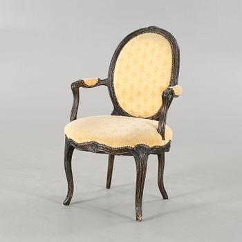 An 18th century rokoko / gustavian transition chair.