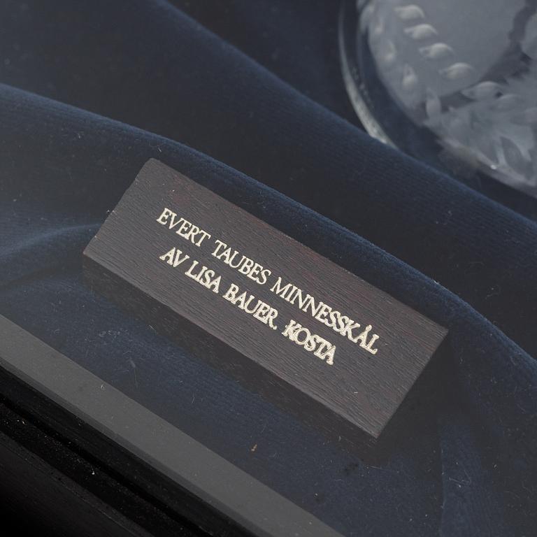 Lisa Bauer, a glass bowl, signed and numbered 160/175, Kosta, 1978.